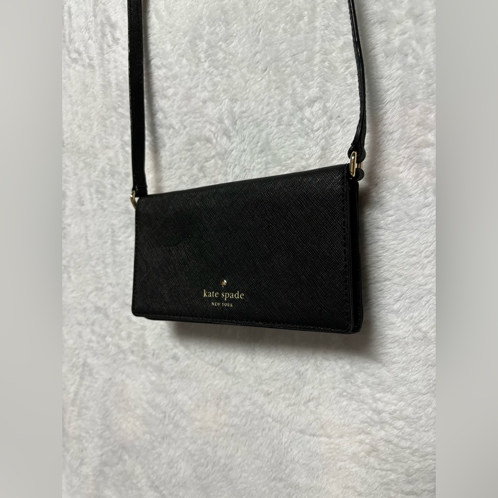 Small Kate spade crossbody purse